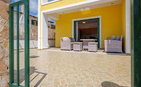 Niko'S Central Skala Apartments